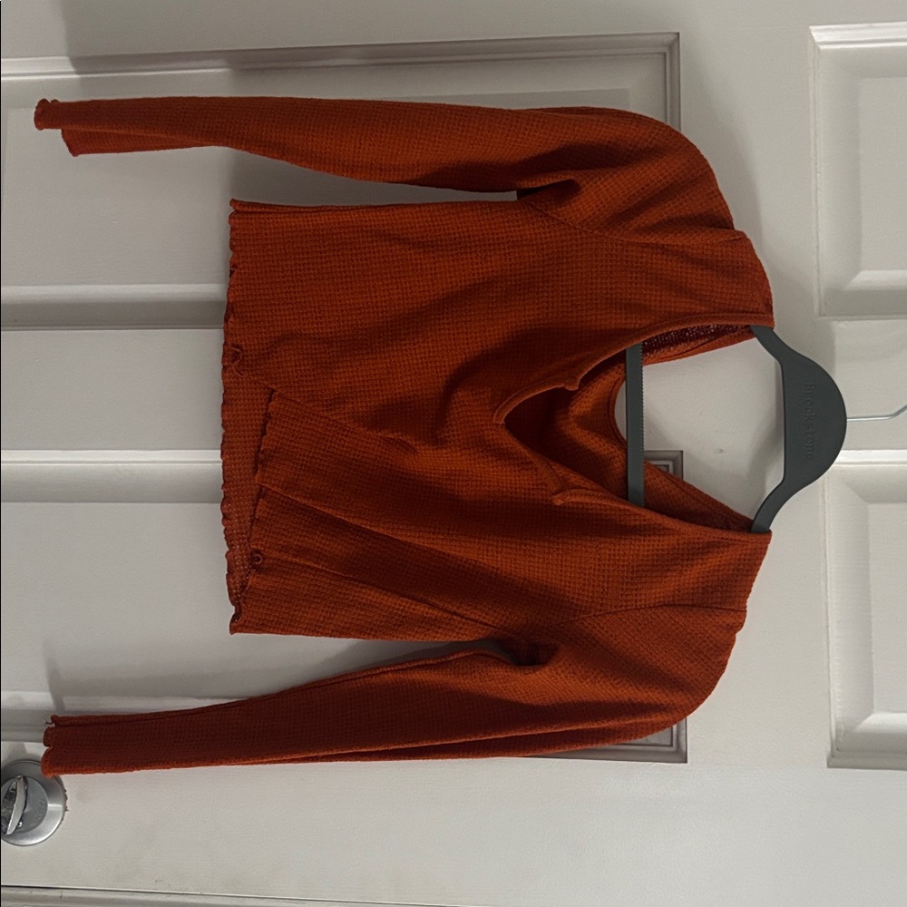 ✨ MASSIVE CLOSET CLEAR-OUT ✨
       Rust Orange Knit Cardigan